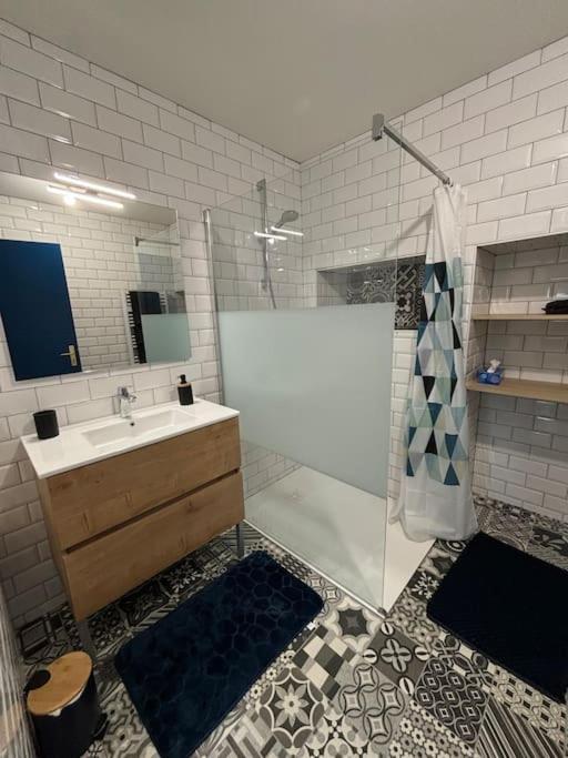 Charmante Maison Renovee Centre-Ville Balbigny Екстер'єр фото